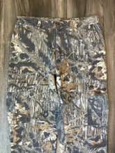 Load image into Gallery viewer, Vintage Mossy Oak Breakup Camo Adjustable Waist Chamois Pants (M)