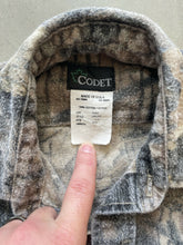 Load image into Gallery viewer, 1990’s Mossy Oak 1st Generation Breakup Camo Chamois Shirt (S)