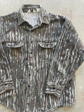 Load image into Gallery viewer, Vintage Black Duck Realtree Camo Chamois Shirt (XL)