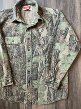 Load image into Gallery viewer, 1990’s Winchester Trebark Camo Chamois Shirt (L)