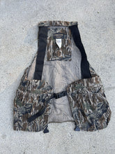 Load image into Gallery viewer, 90’s Commander Mossy Oak Treestand Strap Vest (S/M)