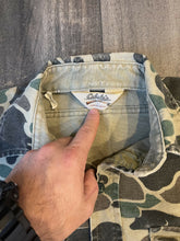 Load image into Gallery viewer, 1990’s Cabela’s Duck Camo Chamois Shirt (M)