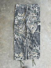 Load image into Gallery viewer, Vintage MossyOak BreakUp Camo Pants (Gen1)