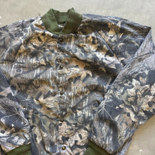 Load image into Gallery viewer, Vintage Mossy Oak Breakup Camo Bomber Jacket (XL)