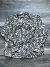 Load image into Gallery viewer, Vintage Rattlers Brand Mossy Oak Treestand Camo Chamois Shirt (2XL)