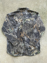 Load image into Gallery viewer, 00’s Fieldstaff Mossyoak Breakup Camo Button-Up (L)