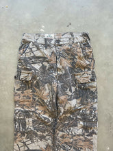Load image into Gallery viewer, 90’s Realtree Camo Adjustable Waist Pants (S)