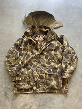 Load image into Gallery viewer, Vintage Duck Camo 2 in 1 Jacket (L)