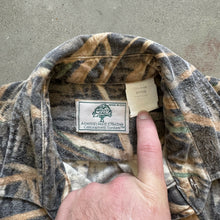 Load image into Gallery viewer, Vintage Mossy Oak Shadow Grass Chamois Shirt (M)