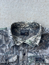 Load image into Gallery viewer, Vintage Rattlers Brand Realtree Camo Chamois Shirt with Distressed Collar (XL)