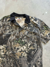 Load image into Gallery viewer, Vintage Mossy Oak Breakup Camo Polo Shirt (L)