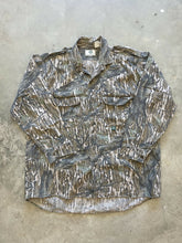 Load image into Gallery viewer, Vintage Mossy Oak Treestand Camo Strap Shirt (XL)