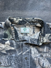 Load image into Gallery viewer, Vintage Mossy Oak Gen 1 Breakup Camo Chamois Shirt (XL)