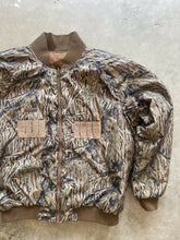 Load image into Gallery viewer, Vintage Columbia Mossy Oak Treestand Camo Puffer Jacket (XL)