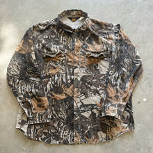Load image into Gallery viewer, Vintage Woolrich Realtree Camo Chamois Shirt (2XL)