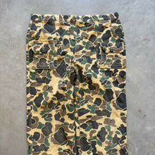 Load image into Gallery viewer, Vintage Duck Camo Chamois Pants (L)