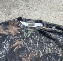 Load image into Gallery viewer, Vintage Mossy Oak Breakup Camo Crewneck (2XL)