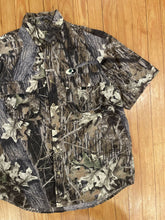 Load image into Gallery viewer, Vintage MossyOak Breakup Camo Short Sleeve Shooting Shirt (XL)