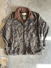 Load image into Gallery viewer, Vintage Mossy Oak Treestand Camo Columbia Jacket (XL)