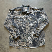 Load image into Gallery viewer, Mossy Oak Breakup Camo Chamois Shirt (Xl)