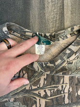 Load image into Gallery viewer, 1990’s Mossy Oak Treestand Camo Long Sleeve Shirt (XL)