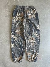 Load image into Gallery viewer, Vintage Mossy Oak Gen 1 Breakup Camo Sweatpants (L)