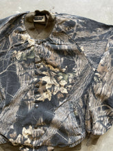 Load image into Gallery viewer, Vintage Mossy Oak Breakup Camo Bomber Jacket (XL)