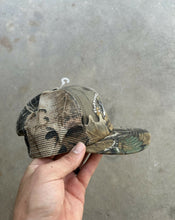 Load image into Gallery viewer, Vintage Realtree Advantage Camo Oakwood Hunting Club Hat