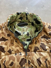 Load image into Gallery viewer, Vintage Duck Camo Reversible Puffer Jacket (XL)