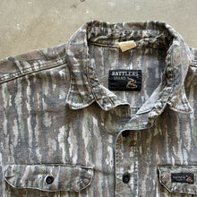 Load image into Gallery viewer, Vintage Realtree Camo Chamois Shirt (L)