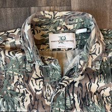 Load image into Gallery viewer, 1990’s Piney Woods Camo Button-Up Shirt (L)