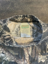 Load image into Gallery viewer, Vintage Mossy Oak Breakup Camo T-Shirt (L)