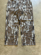 Load image into Gallery viewer, Vintage Trebark Camo Pants (M)
