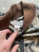 Load image into Gallery viewer, 1990’s Mossy Oak Breakup Camo Bomber Jacket (XL)