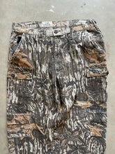 Load image into Gallery viewer, Vintage Redhead Realtree Camo Adjustable Waist Pants (L)