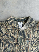 Load image into Gallery viewer, Mossy Oak Shadowgrass Chamois Button Up (2XL)