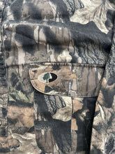 Load image into Gallery viewer, Vintage Mossy Oak Break Up Gen 1 Button Up (XL)