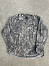 Load image into Gallery viewer, Vintage Rattlers Treestand Camo Button Up Shirt (L)