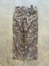 Load image into Gallery viewer, Vintage Mossy Oak Fall Foliage Camo Pants (XL)