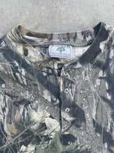 Load image into Gallery viewer, Vintage MossyOak Breakup Camo Henley (XL)