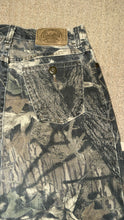 Load image into Gallery viewer, Mossy Oak Pants