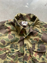 Load image into Gallery viewer, Vintage Duxbak Duck Camo Lightweight Button-Up (L)