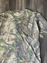 Load image into Gallery viewer, Vintage Realtree Hardwoods Camo T-Shirt (XL)
