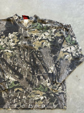 Load image into Gallery viewer, Vintage Mossy Oak Breakup Camo Henley Shirt (XL)