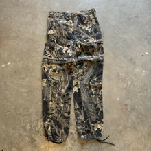 Load image into Gallery viewer, Vintage Mossy Oak Breakup Camo Adjustable Waist Zip Off Pants (S)