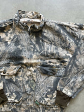 Load image into Gallery viewer, Vintage Mossy Oak Breakup Camo Jacket (L)