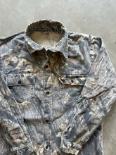 Load image into Gallery viewer, Vintage Mossy Oak Breakup Camo Chamois Shirt (XS)