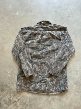 Load image into Gallery viewer, Vintage Mossy Oak Treestand Camo Strap Shirt (M)