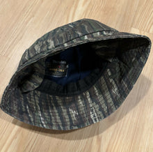 Load image into Gallery viewer, Vintage Realtree Bucket Hat