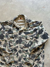 Load image into Gallery viewer, Vintage Duck Camo Chamois Shirt (XL)
